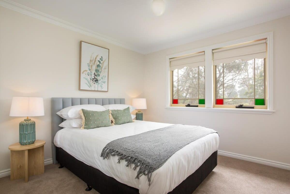 Stunning Katoomba Home With Lush Garden&Playground ภายนอก รูปภาพ